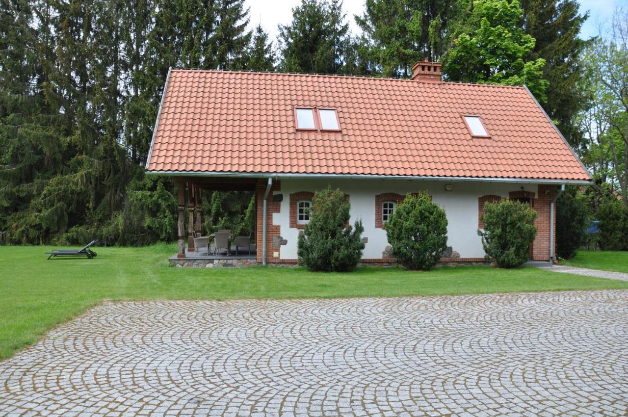 Monte Carvick Nad Jeziorem Seksty Karwik Exterior photo